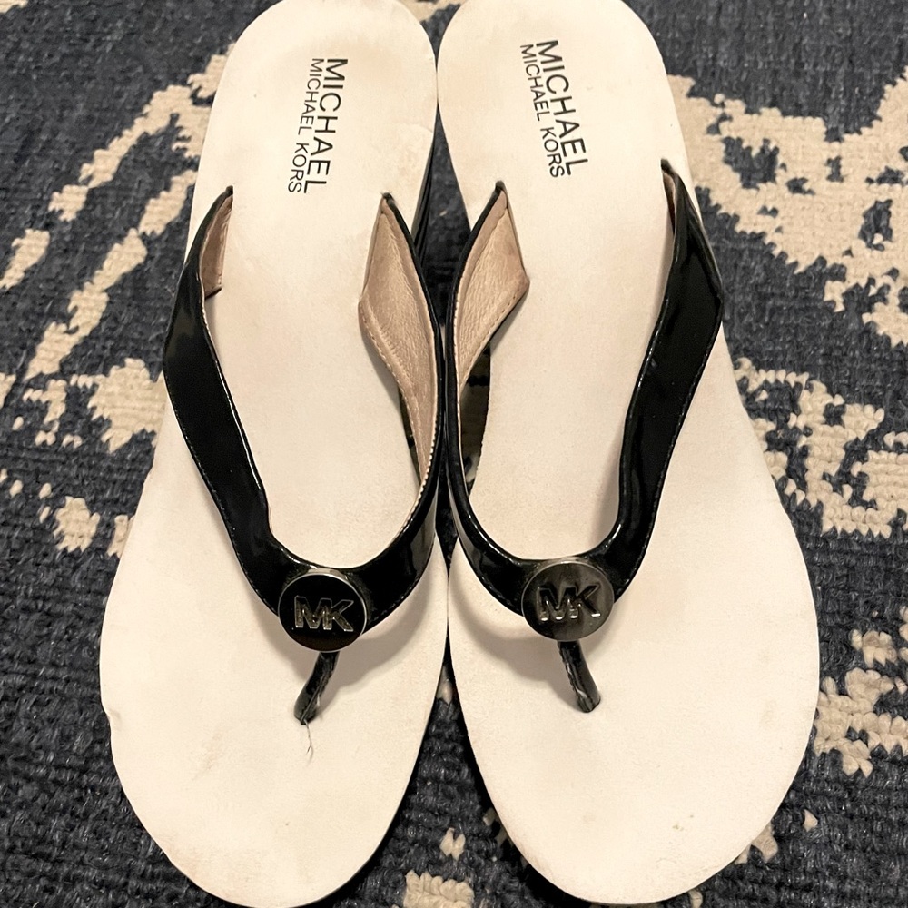 Authentic Michael Kors Wedges 👡